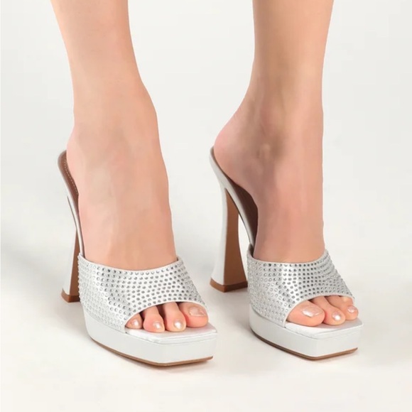 Karelee Silver Satin Rhinestone Platform High Heel Sandals - Picture 3 of 4